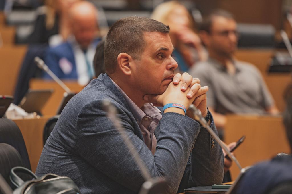 Onofre Miralles evidencia la falta de presupuestos para las infraestructuras de Granada